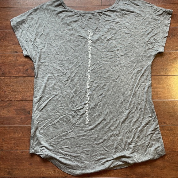 Be The Roster - Live For The Moments Tee - Picture 6 of 7